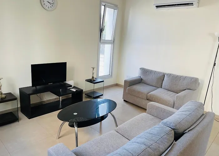 Center Cozy Apartamento Paphos